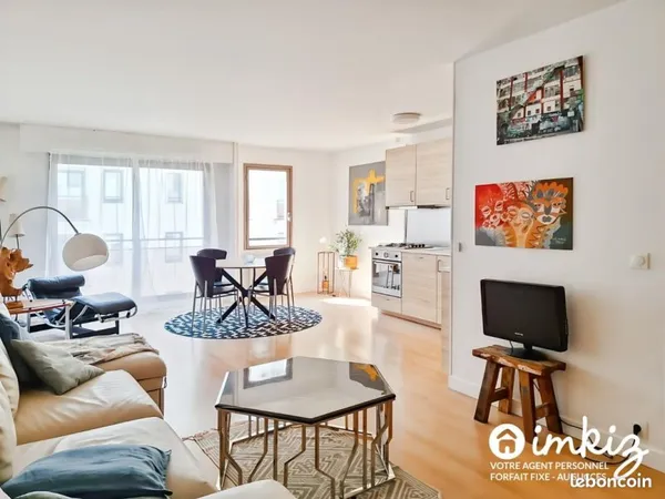 Paris 20ème 3P traversant 66 m² rénové avec cave