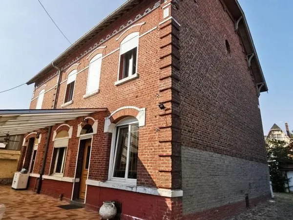 Maison 6 pièces 207 m²
