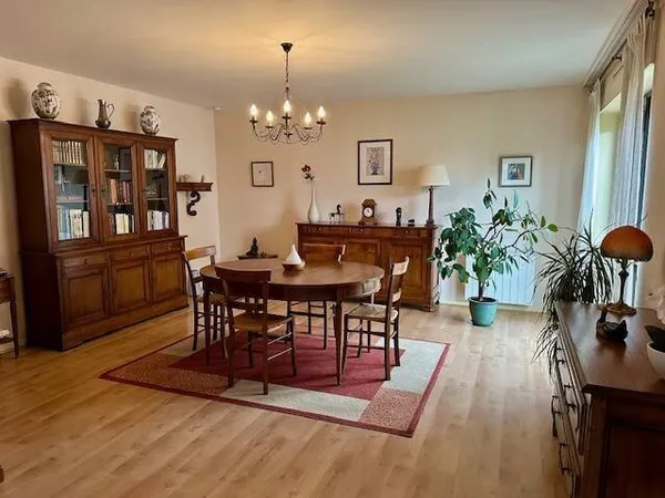 Appartement 3 pièces 82 m²