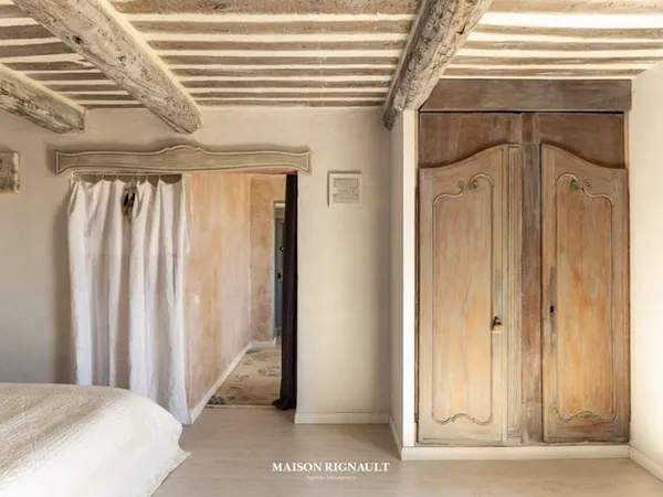 Maison 10 pièces 269 m²
