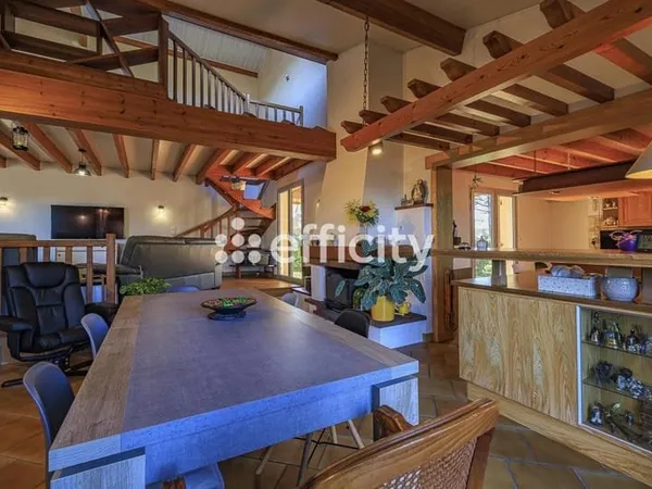 Maison et villa de prestige Vente Saint-Martin-de-Coux 8p 172m² 299000€