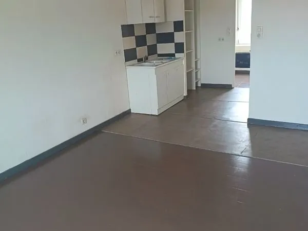 A louer a Montbéliard proche commerces ,bus studio 30m2