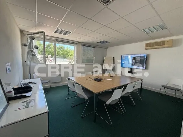Bureaux 424 m²