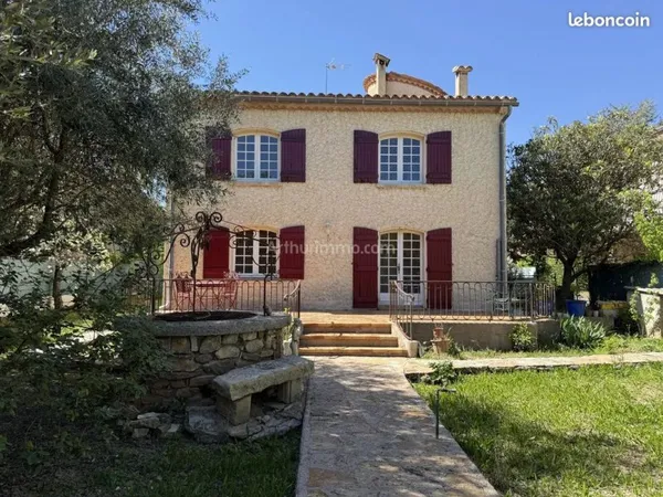 Villa 8 pièces 172 m²