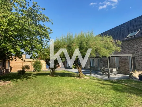 Maison 5 pièces 260 m²