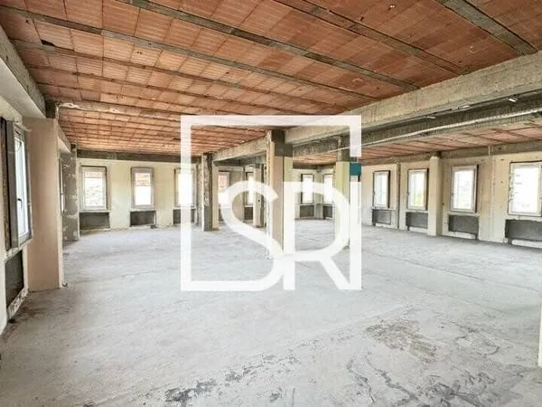 Bureaux 650 m²
