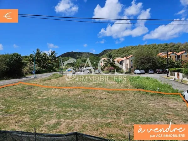 Beau terrain plat proche plages