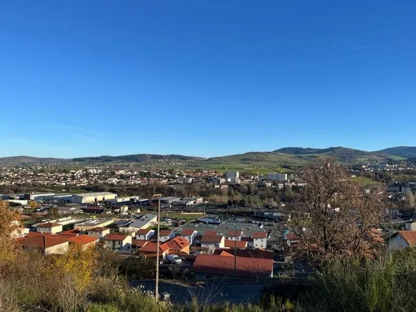 Terrain 648 m²