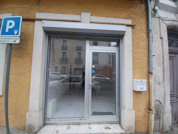 Local Commercial à vendre à BEZIERS
