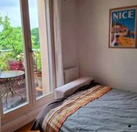 Chambre de 14m2 à louer sur Sainte-Foy-lès-Lyon