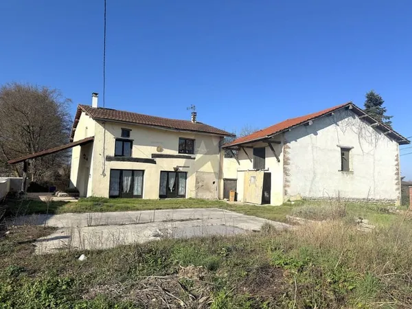 RARE RIGNIEUX LE FRANC Ensemble immobilier Ferme et Grange