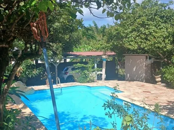 Maison 6 pièces 196 m²