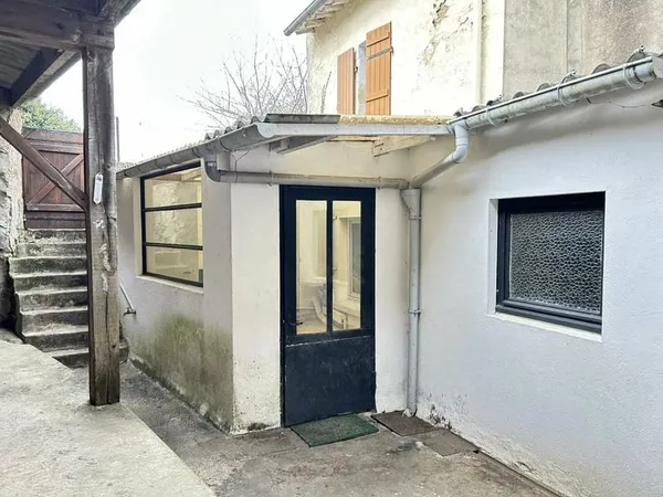 Maison avec habitation principale et 2e maison à aménager