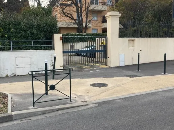 Garage sécurisé 13 m2 Aix en Prov