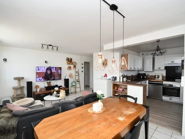 APPARTEMENT TYPE F4 - PETITE COPROPRIETE
