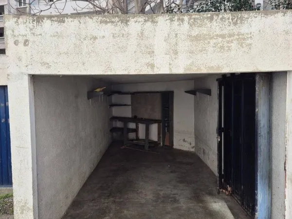 Parking 14 m²