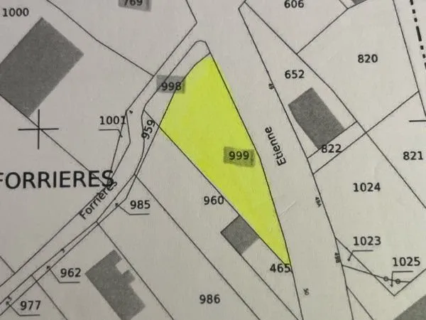 Terrain constructible 689m2