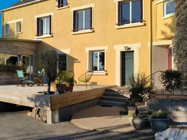 Maison double + terrain + garage centre Beslé-sur-Vilaine