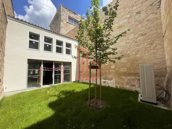 Bureaux 358 m²
