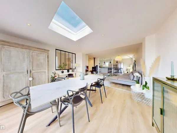 Maison 6 pièces 193 m²