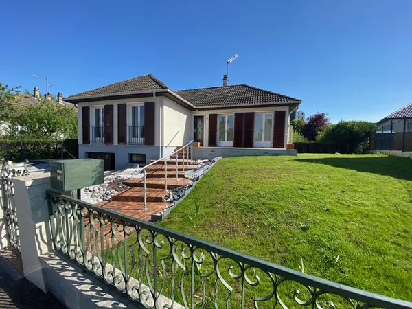 Pavillon individuel Amiens St Acheul 3 chambres avec jardin