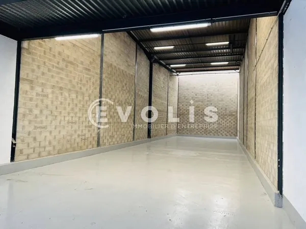 Local d'activité 2150 m²