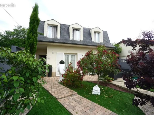 Maison 5 pièces 130 m²