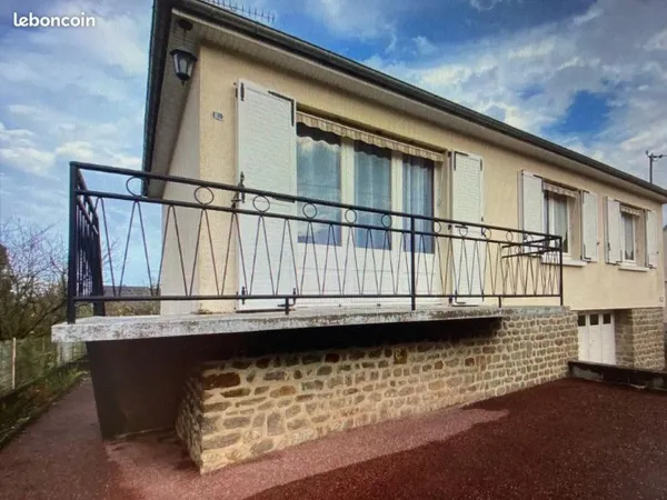 A vendre Pavillon en plein centre de Mayenne