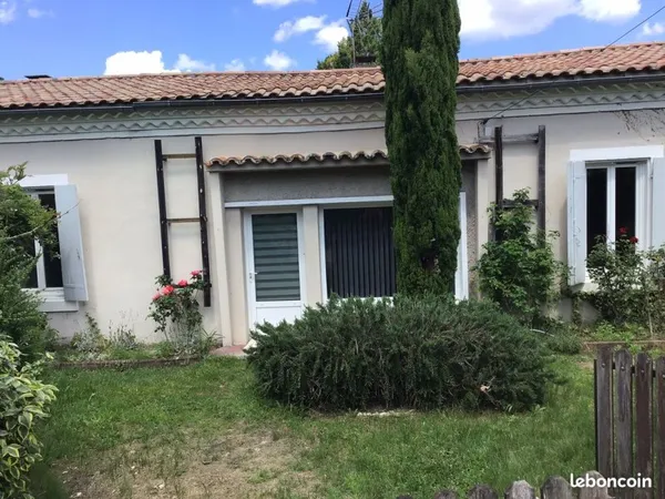 Location à l'année maison de village Pissos