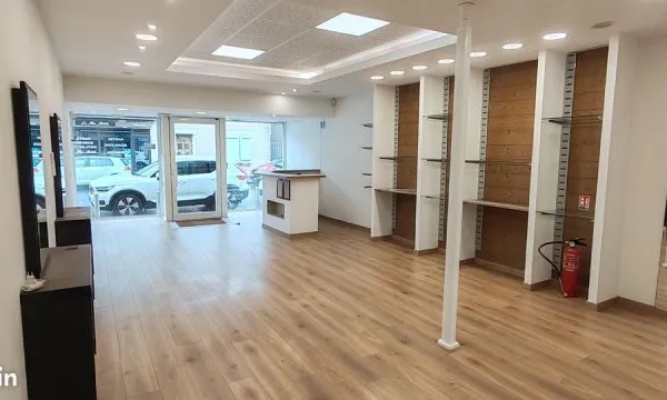 A louer local commercial de 65 m² - Centre-ville Tournefeuille