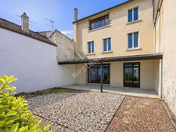 Maison 7 pièces 185 m²