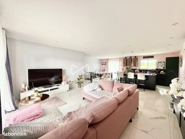 Maison 5 pièces 137 m²