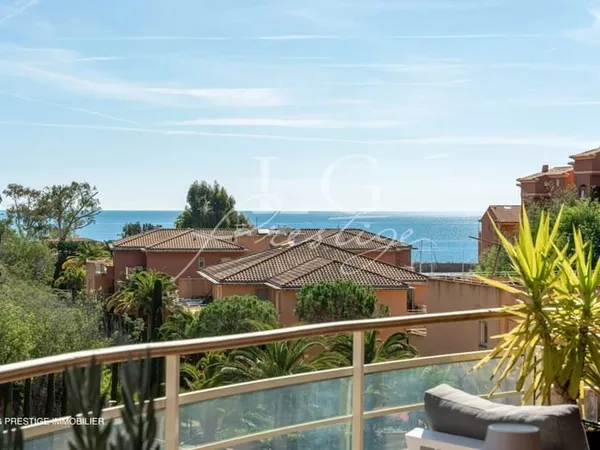 Appartement luxe vue mer et plage à pied