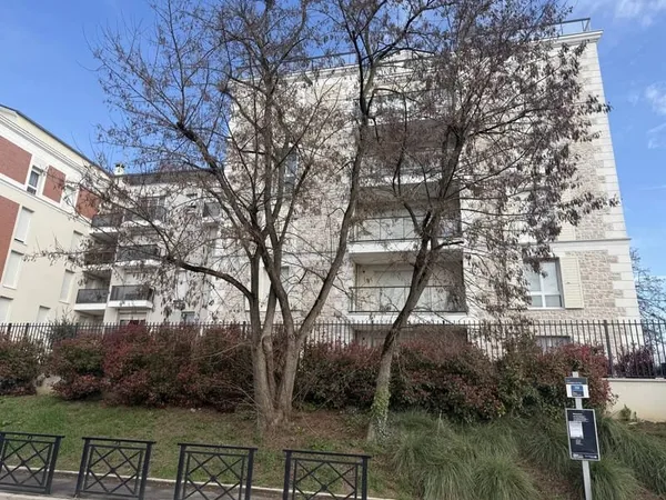 À vendre - Appartement F2 récent à Gagny (2022) - Idéalement sit