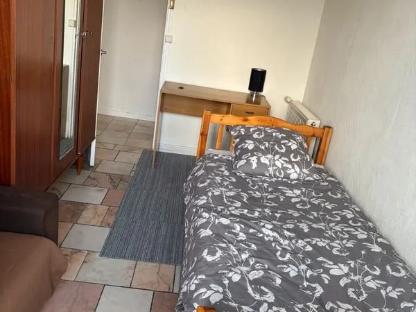 Chambre avec balcon