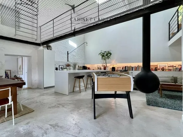 MAISON D'ARCHITECTE esprit loft - SAINT SAUVANT (réf. 60999)