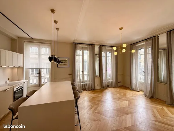 Cordeliers - Très bel appt rénové à neuf - 69002 - 65m2