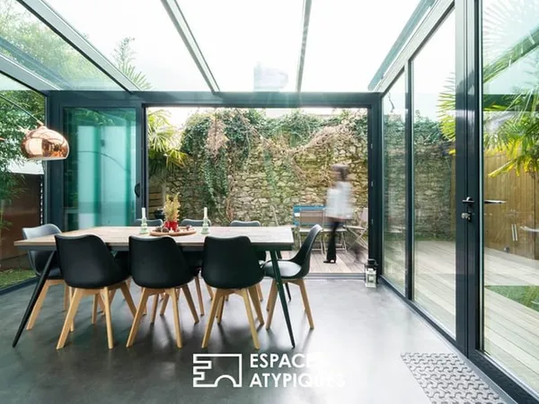 Loft en triplex quartier Chalâtres et patio de 60 m2