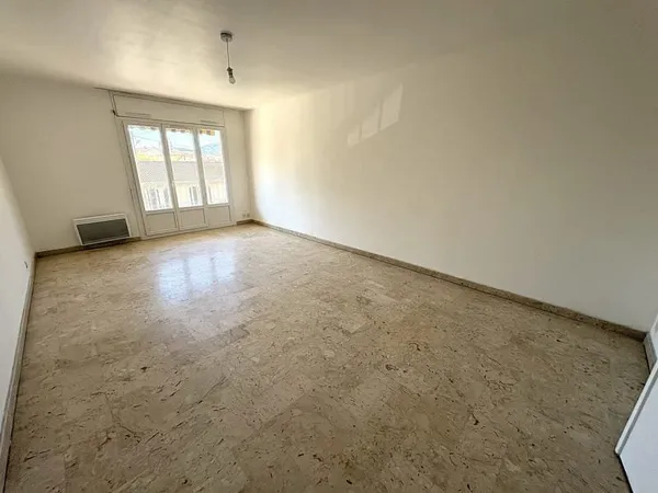 T3 84 m2, 2 balcons, ascenseur - Pont du Las
