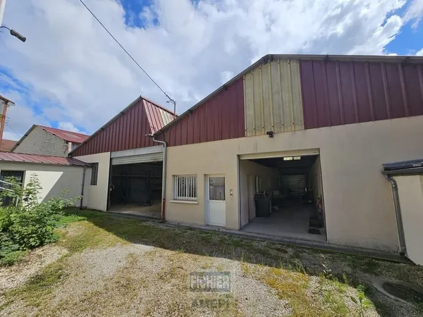 A VENDRE - ENSEMBLE IMMOBILIER ENTREPOT / ATELIER - DIJON