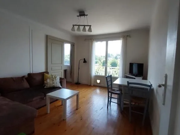 CHAMBÉRY Centre - T3 MEUBLÉ de 65.76 m² + cave