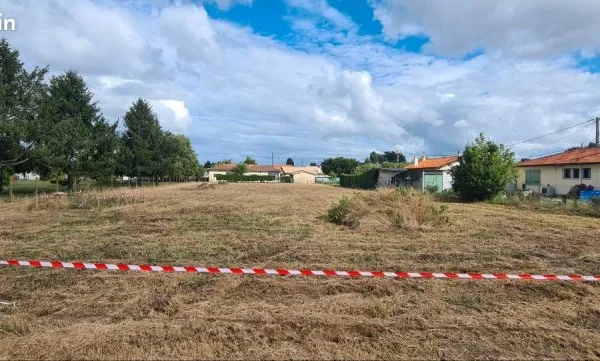 Terrain constructible 2200m2 Ambarès et Lagrave