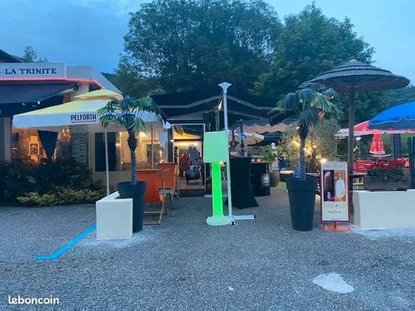 Hotel restaurant