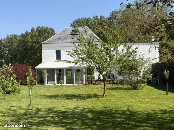 Propriété 8 pièces 225 m²