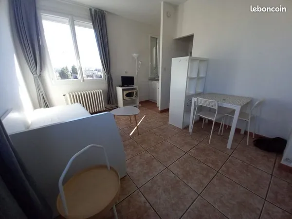 Studio 1 pièce 20 m²