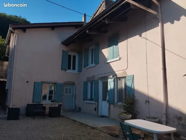 Maison et dependances