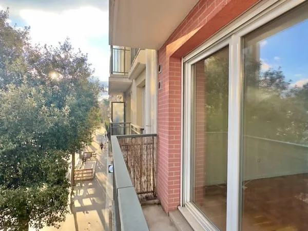 APPARTEMENT F3 À CHÂTILLON, AVENUE DE PARIS, RÉSIDENCE RÉCENTE AVEC PARKING
