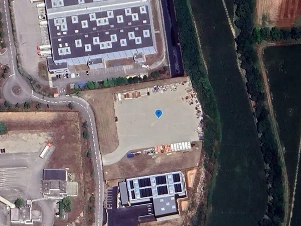 Terrain industriel 9717 m²