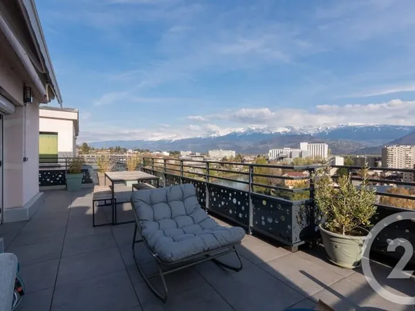 Appartement 4 pièces 81 m²