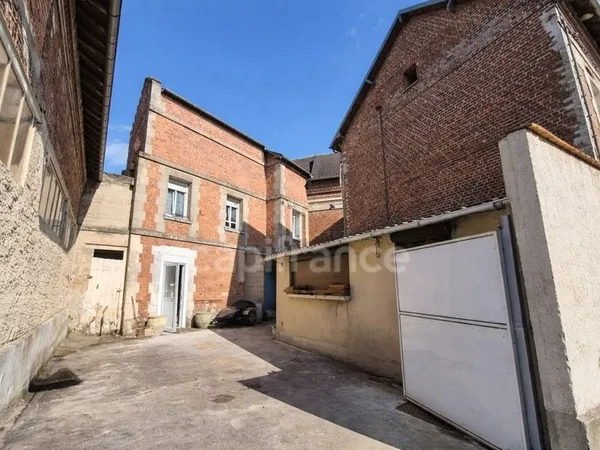 Immeuble à vendre CROUY (02)
